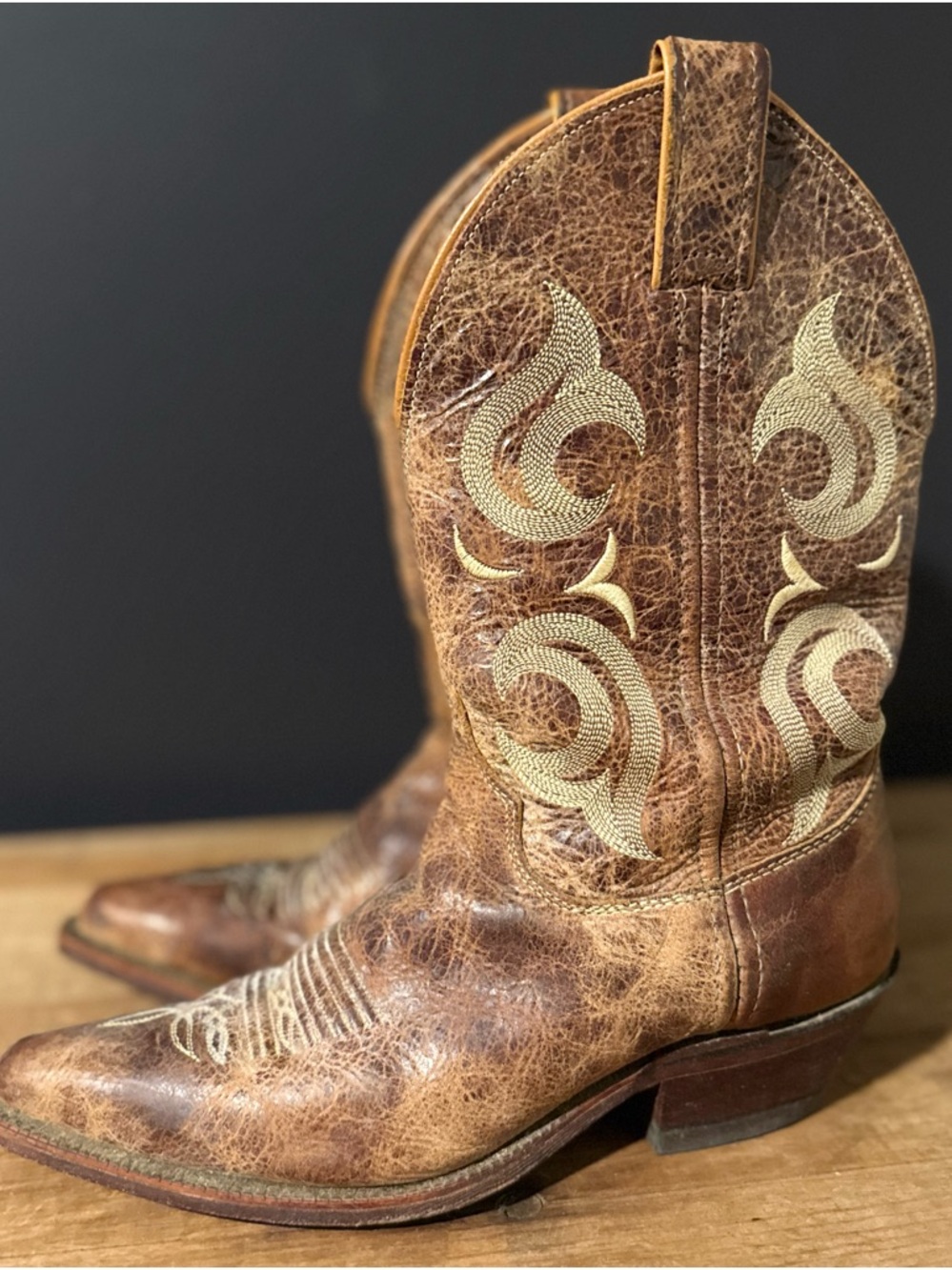 Justin BRL103 Ladies Bent Rail Western Boot with Puma Tan Foot and Pointed Toe
